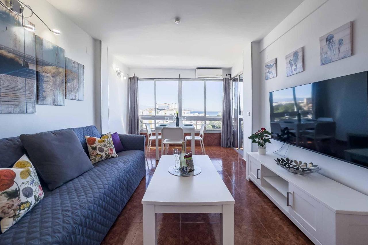 Apartamento Acogedor, Terraza, Piscina Y Mar Benalmadena Exterior photo